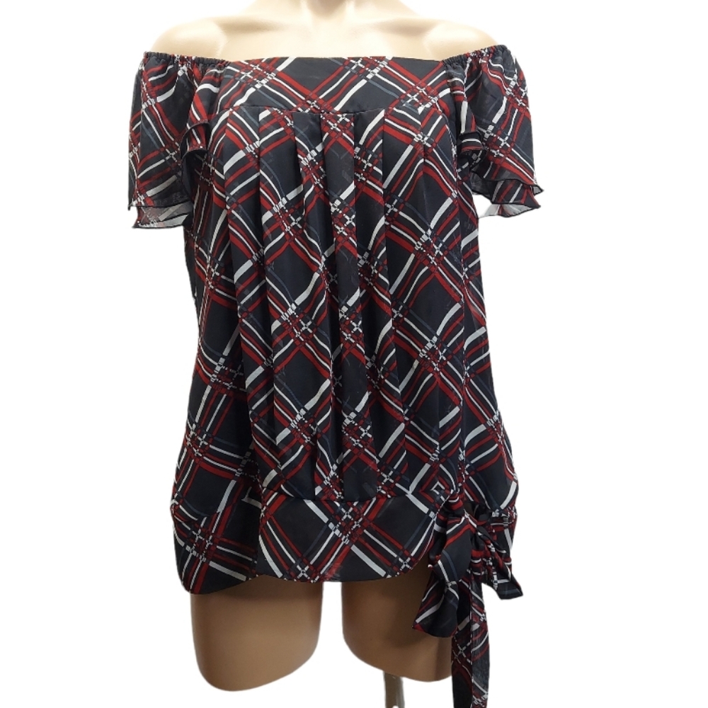 COMO Pleated Off/On Shoulder Blouse